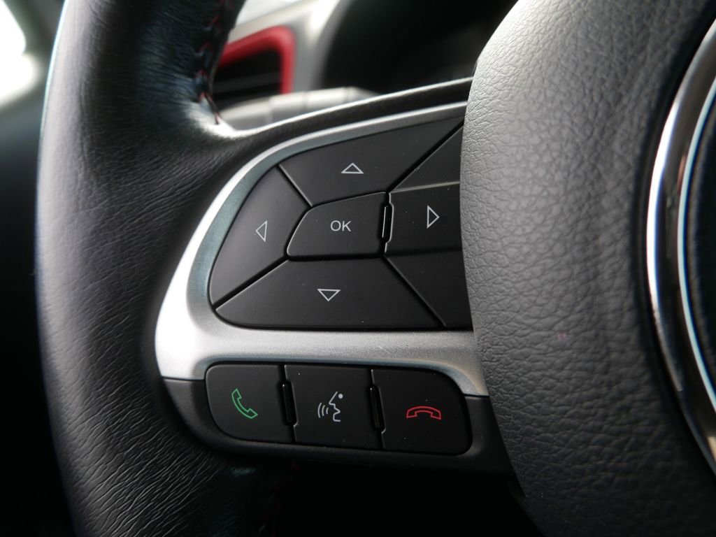 Used 2018 Jeep Renegade Trailhawk AWD/4WD image 19