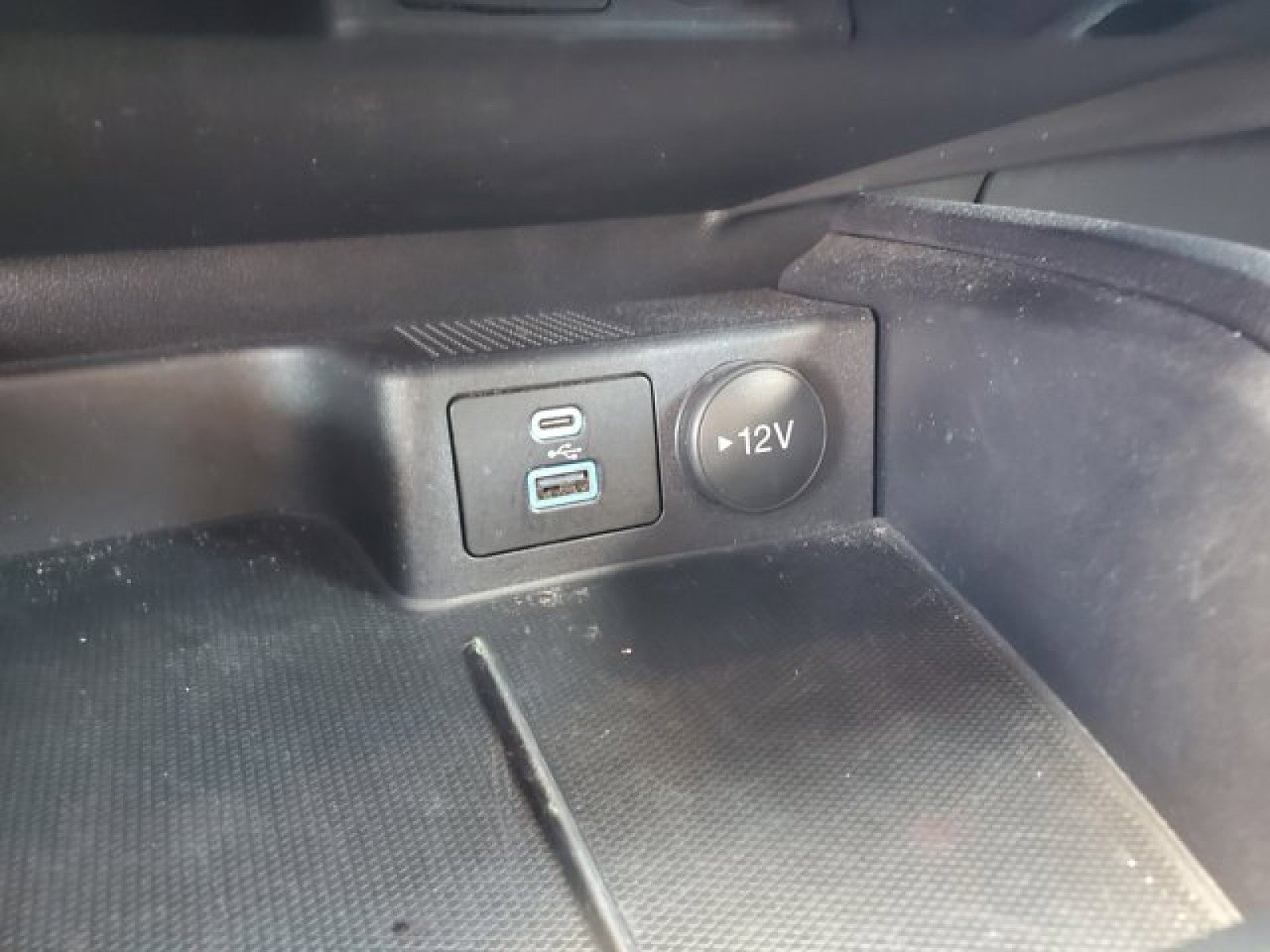 Certified 2022 Ford Escape SEL FWD image 25