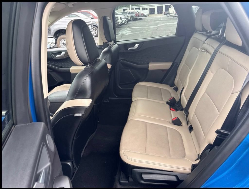 Certified 2020 Ford Escape Titanium AWD/4WD image 9