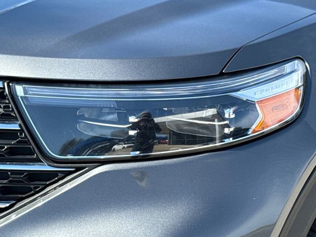 Certified 2023 Ford Explorer XLT w/ Equipment Group 202A image 4