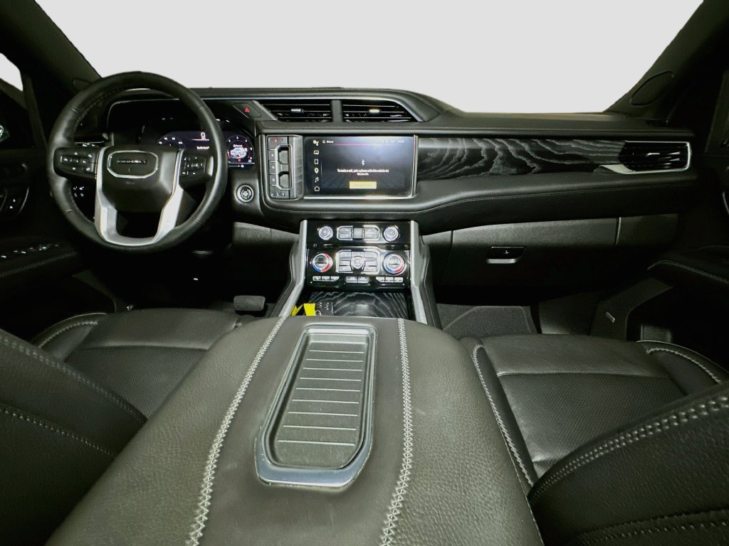 Used 2023 GMC Yukon Denali AWD/4WD image 12
