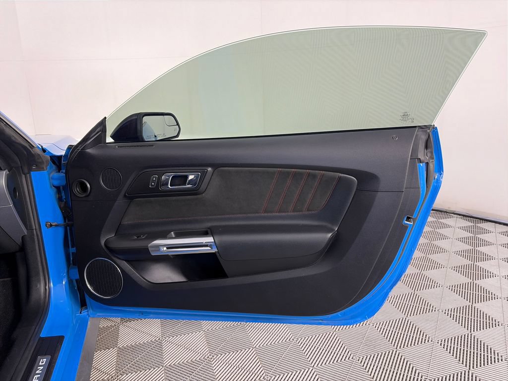 Certified 2017 Ford Mustang GT Premium RWD image 27