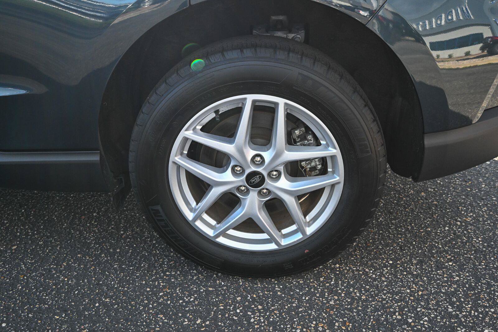 Certified 2024 Ford Edge SEL w/ Convenience Package AWD/4WD image 13