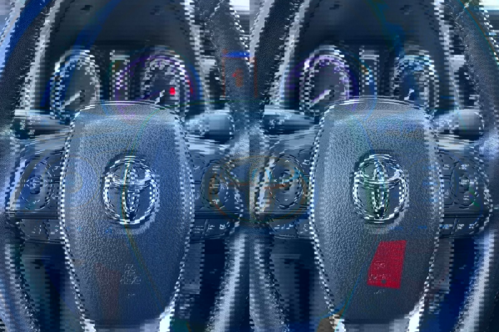 Used 2020 Toyota Camry SE image 24