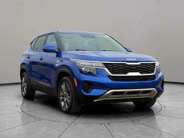Used 2023 Kia Seltos LX AWD/4WD image 13