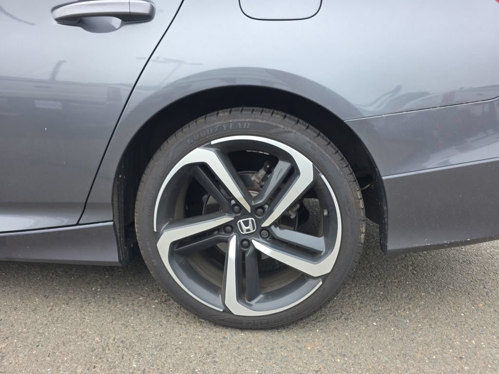 Used 2020 Honda Accord Sport image 11