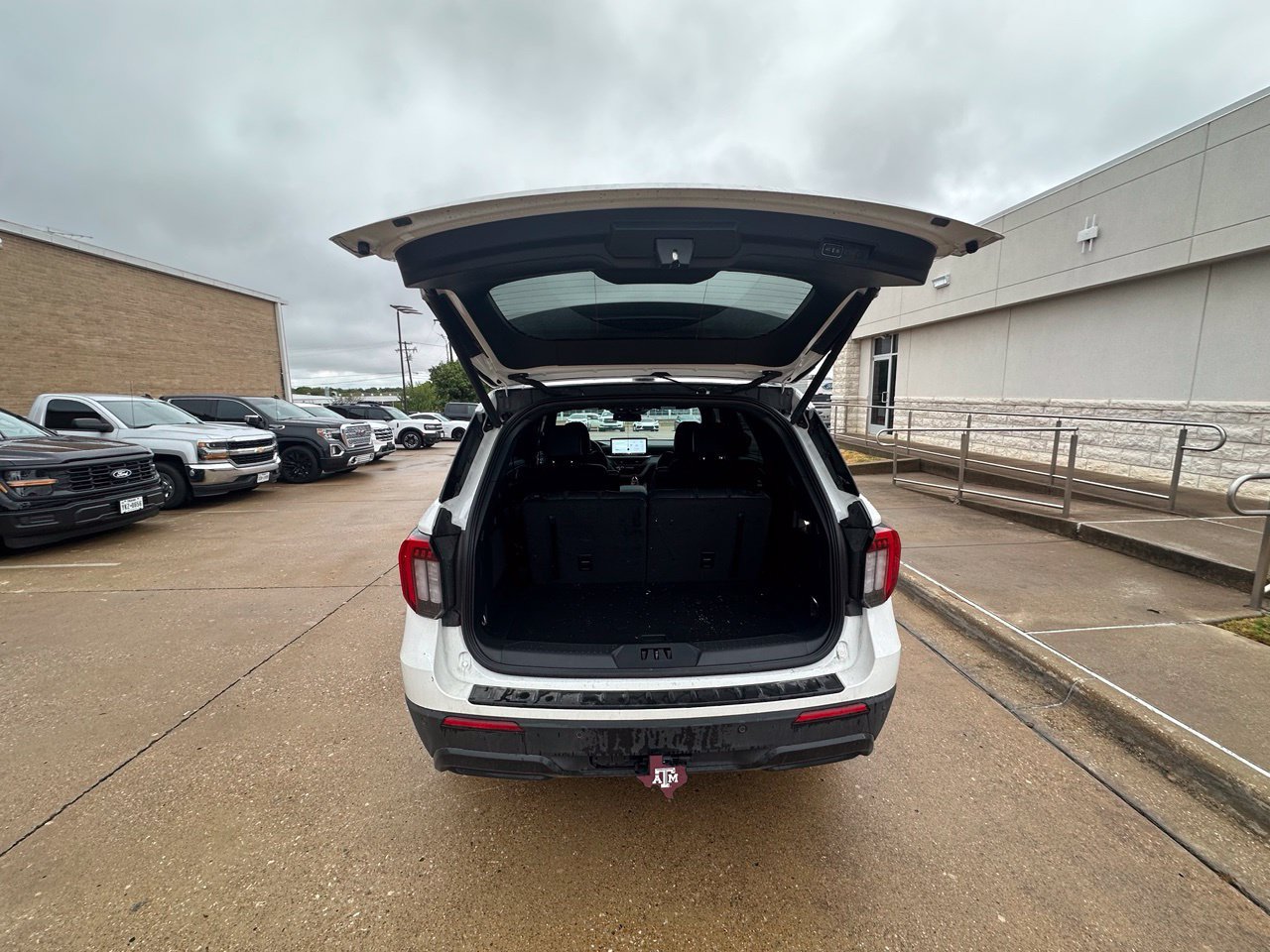 Certified 2026 Ford Explorer ST-Line w/ ST-Line Street Pack RWD image 6