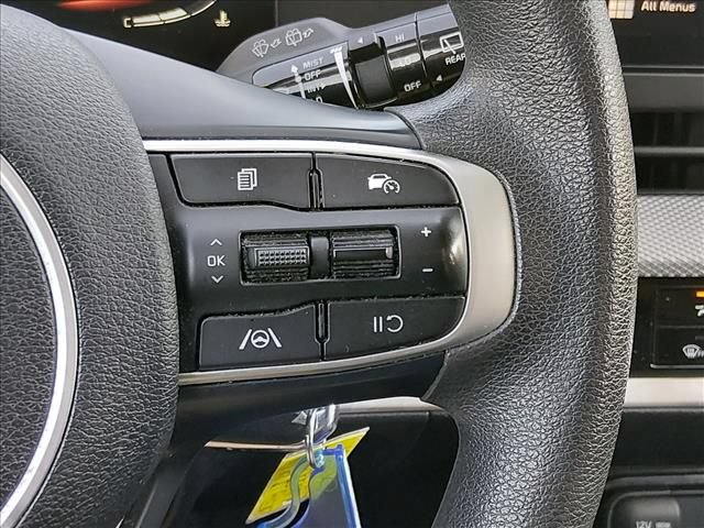 Used 2023 Kia Sportage LX FWD image 24