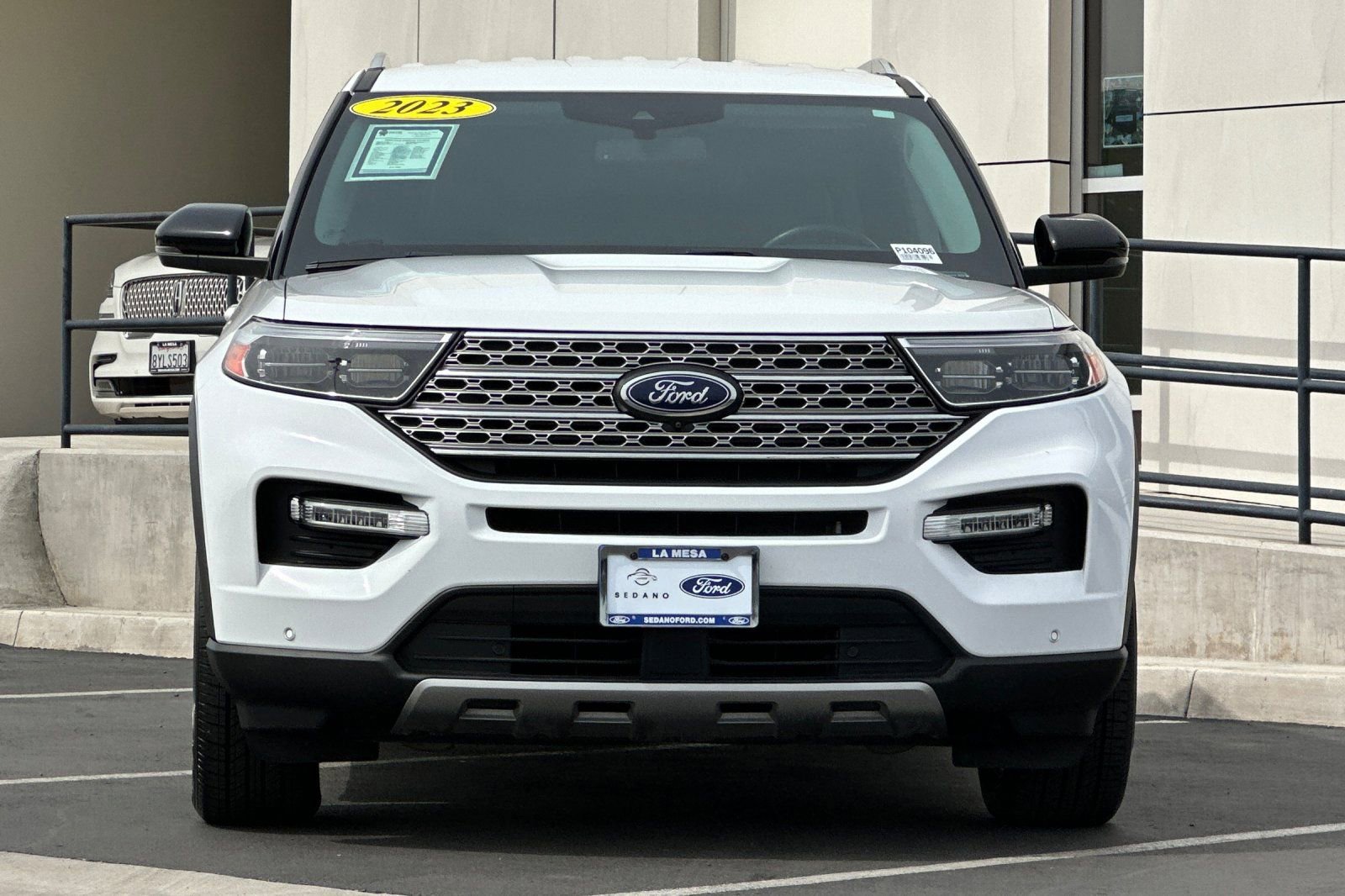 Certified 2023 Ford Explorer Limited w/ Equipment Group 301A AWD/4WD image 8