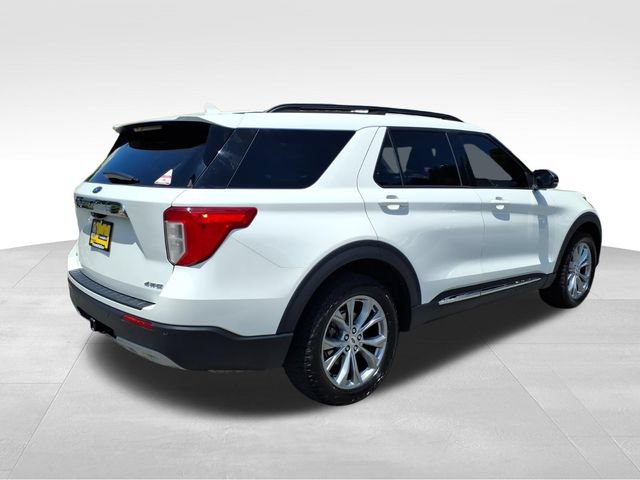 Certified 2023 Ford Explorer XLT w/ Equipment Group 202A AWD/4WD image 15