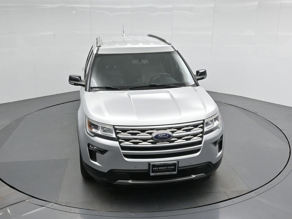 Certified 2018 Ford Explorer XLT w/ Equipment Group 202A image 33