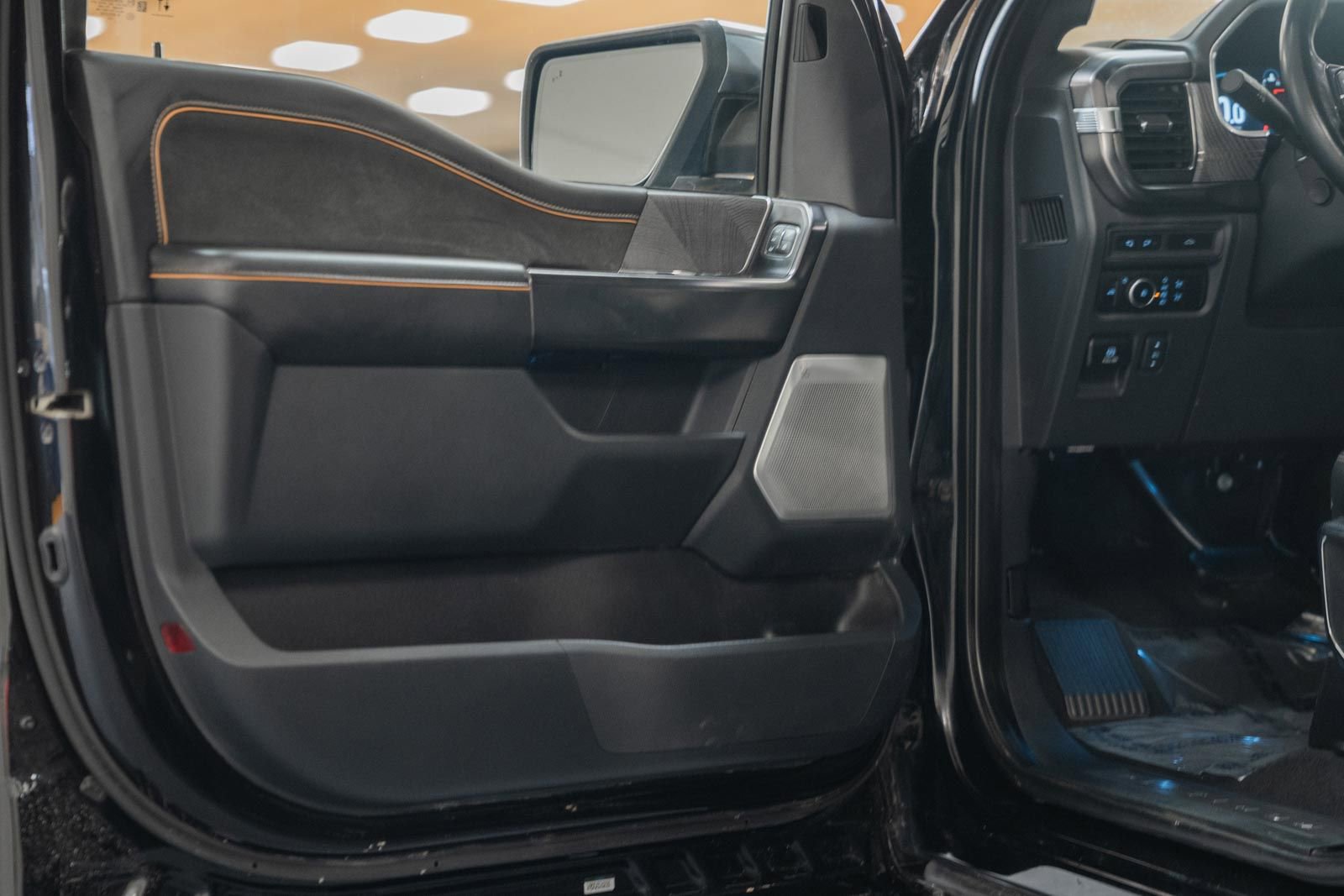 Certified 2023 Ford F150 Platinum image 48