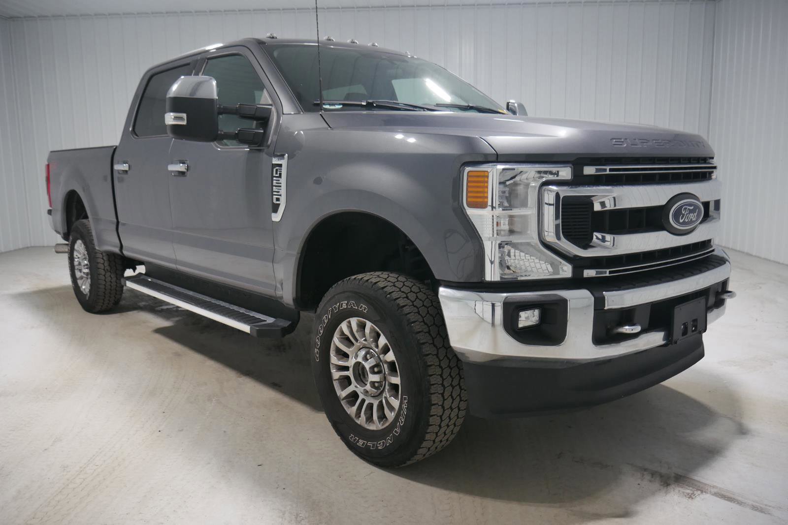 Certified 2022 Ford F250 XLT w/ XLT Premium Package image 7