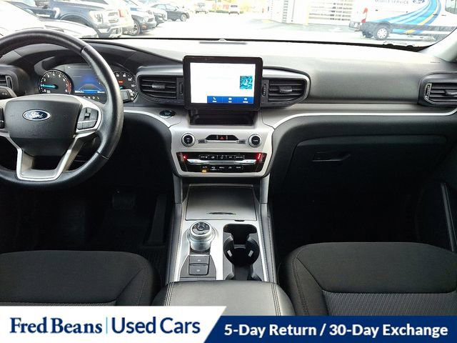 Certified 2023 Ford Explorer XLT w/ Class IV Trailer Tow Package image 17