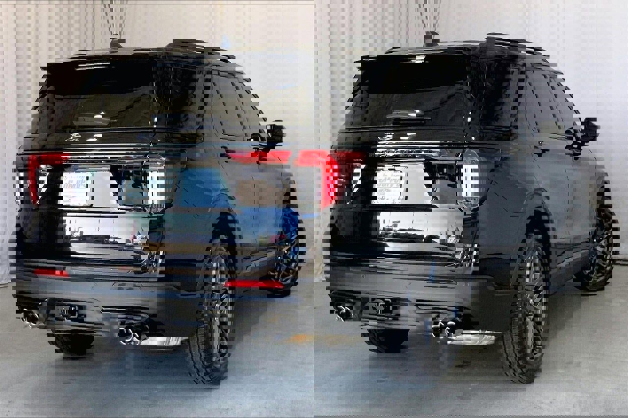 Certified 2025 Ford Explorer ST w/ Sun And Sound Package image 4