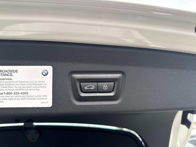 Used 2024 BMW i4 xDrive40i image 8