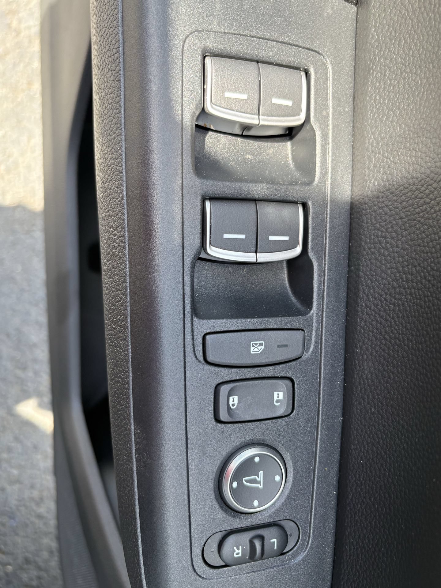 Used 2024 Honda CR-V EX-L image 14