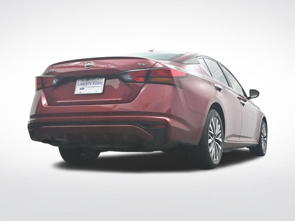 Used 2024 Nissan Altima 2.5 SV FWD image 43