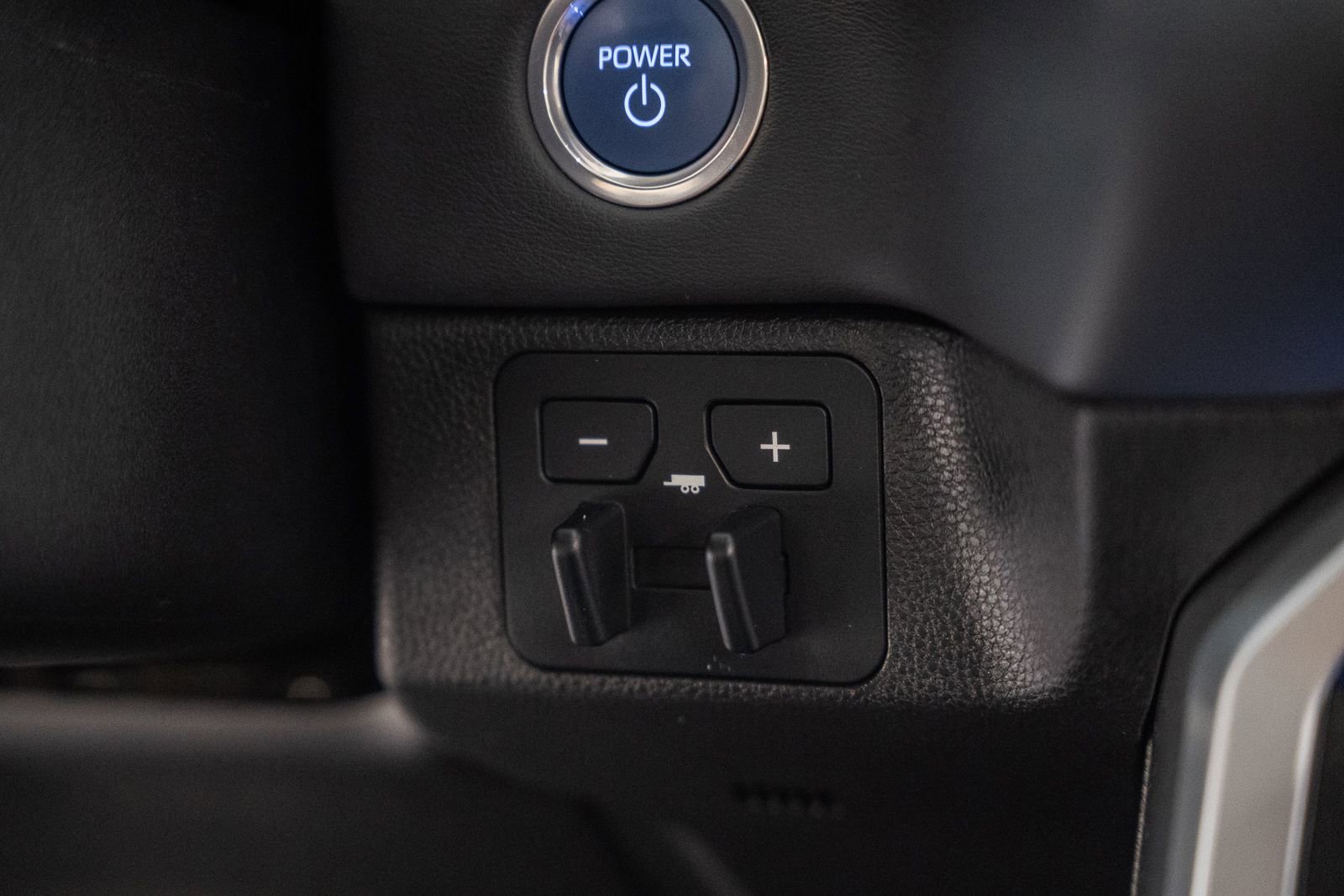 Used 2024 Toyota Tundra Platinum image 34