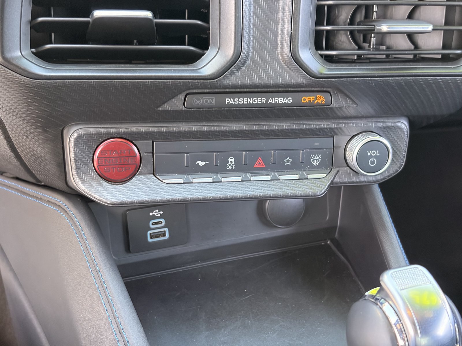 Certified 2025 Ford Mustang Dark Horse RWD image 28