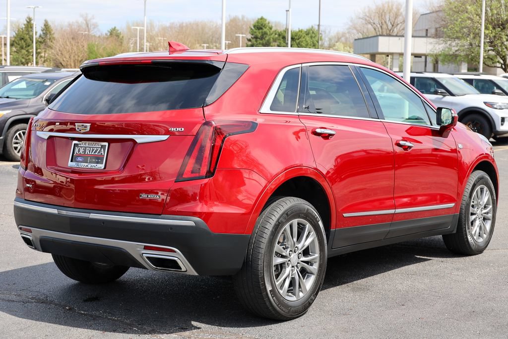 Used 2021 Cadillac XT5 Premium Luxury w/ LPO, Floor Liner Package AWD/4WD image 28