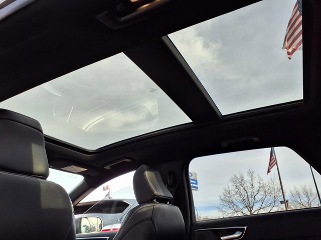 Certified 2023 Ford Edge ST w/ Equipment Group 401A image 5