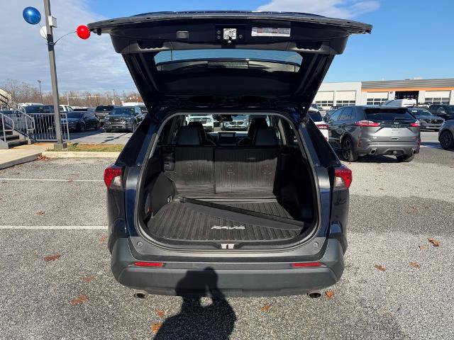 Used 2020 Toyota RAV4 XLE Premium image 9