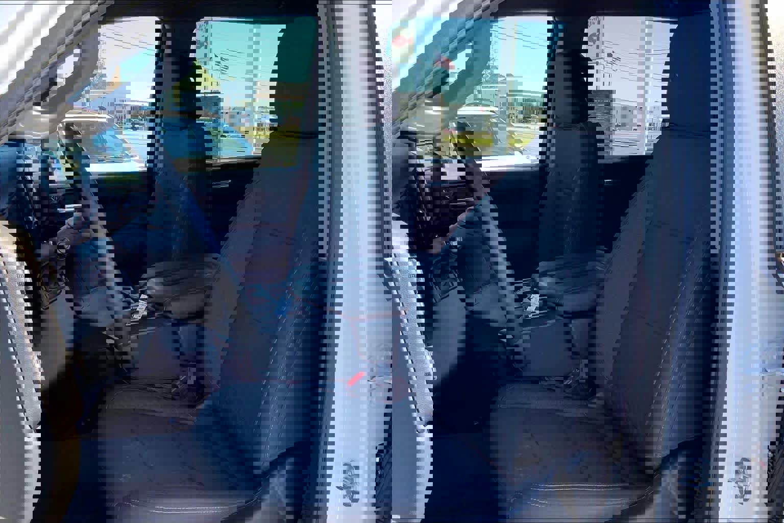 Used 2024 Chevrolet Silverado 2500 Custom w/ Custom Value Package image 9