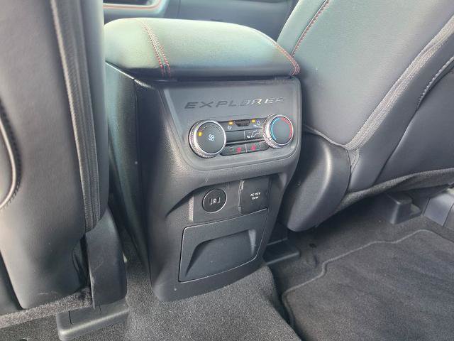 Certified 2025 Ford Explorer ST RWD image 36
