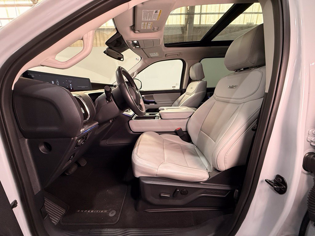 Certified 2025 Ford Expedition Platinum AWD/4WD image 20
