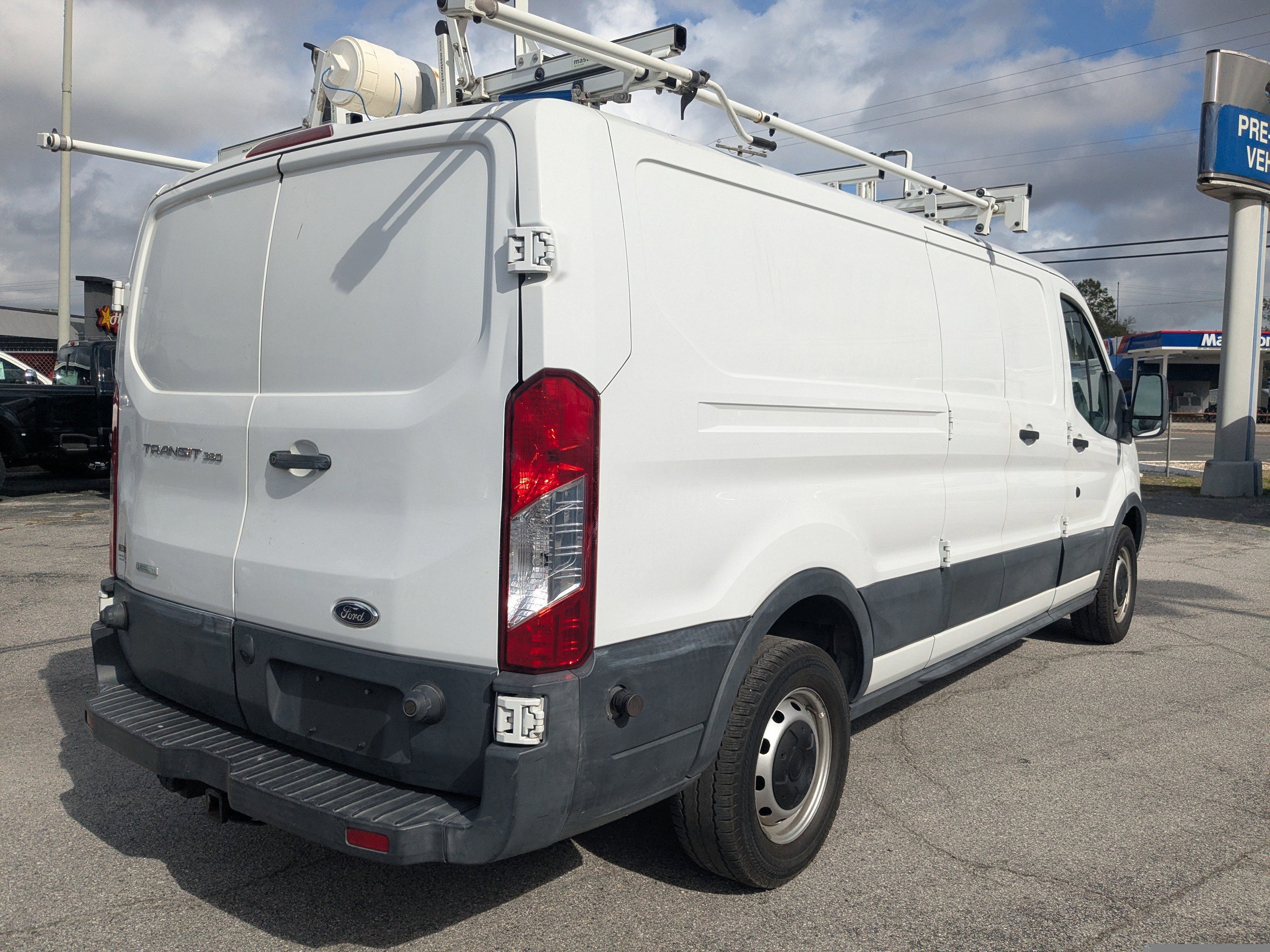 Certified 2018 Ford Transit 350 148 Low Roof image 5