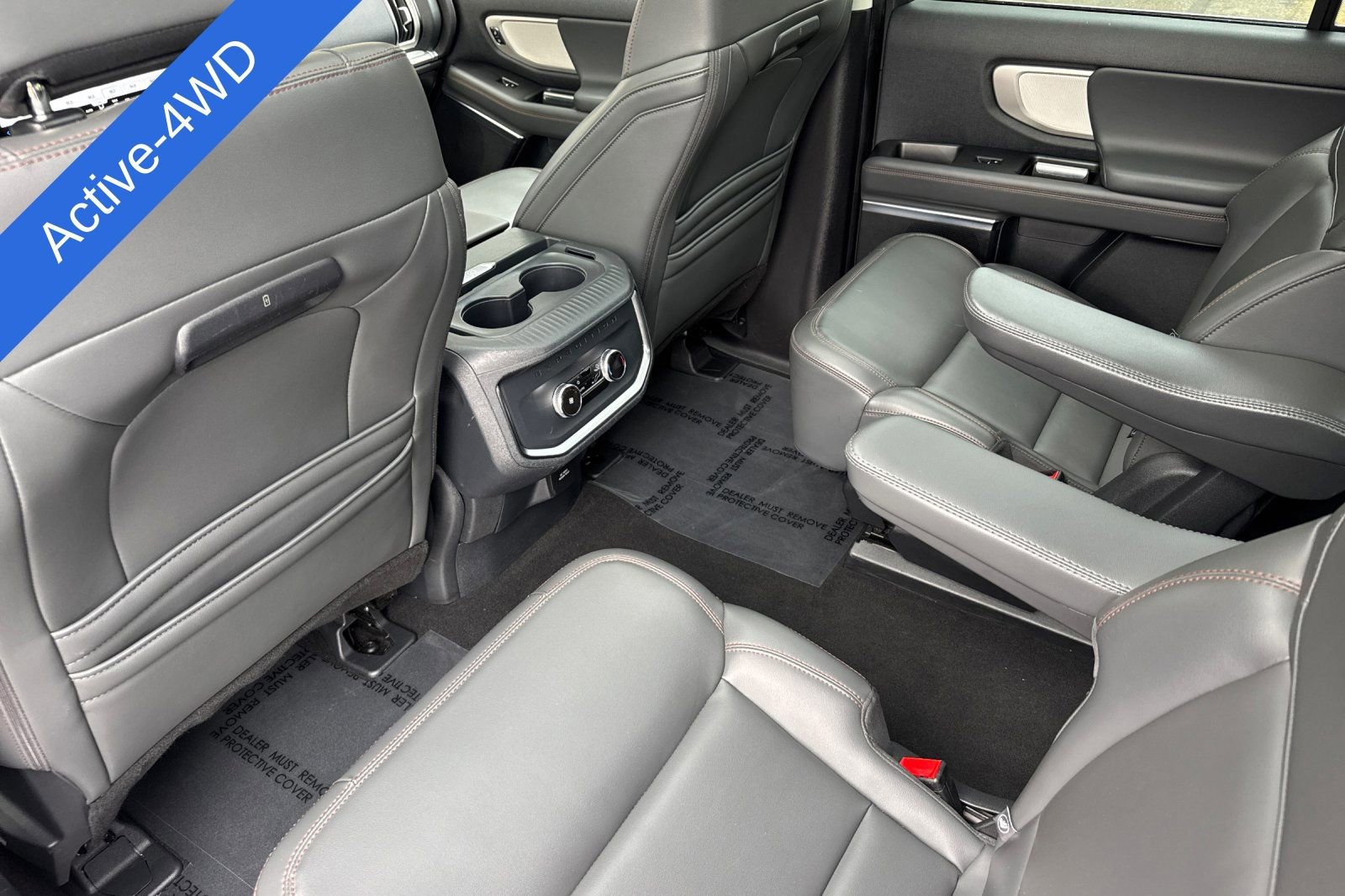 Certified 2025 Ford Expedition Active AWD/4WD image 13