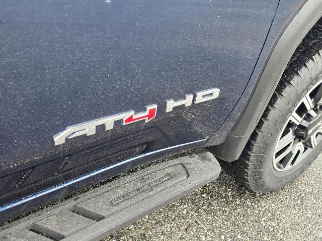 Used 2022 GMC Sierra 2500 AT4 w/ AT4 Premium Plus Package AWD/4WD image 5