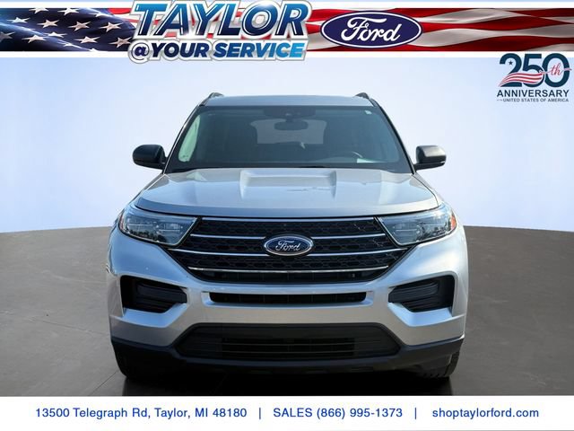 Certified 2023 Ford Explorer XLT AWD/4WD image 2