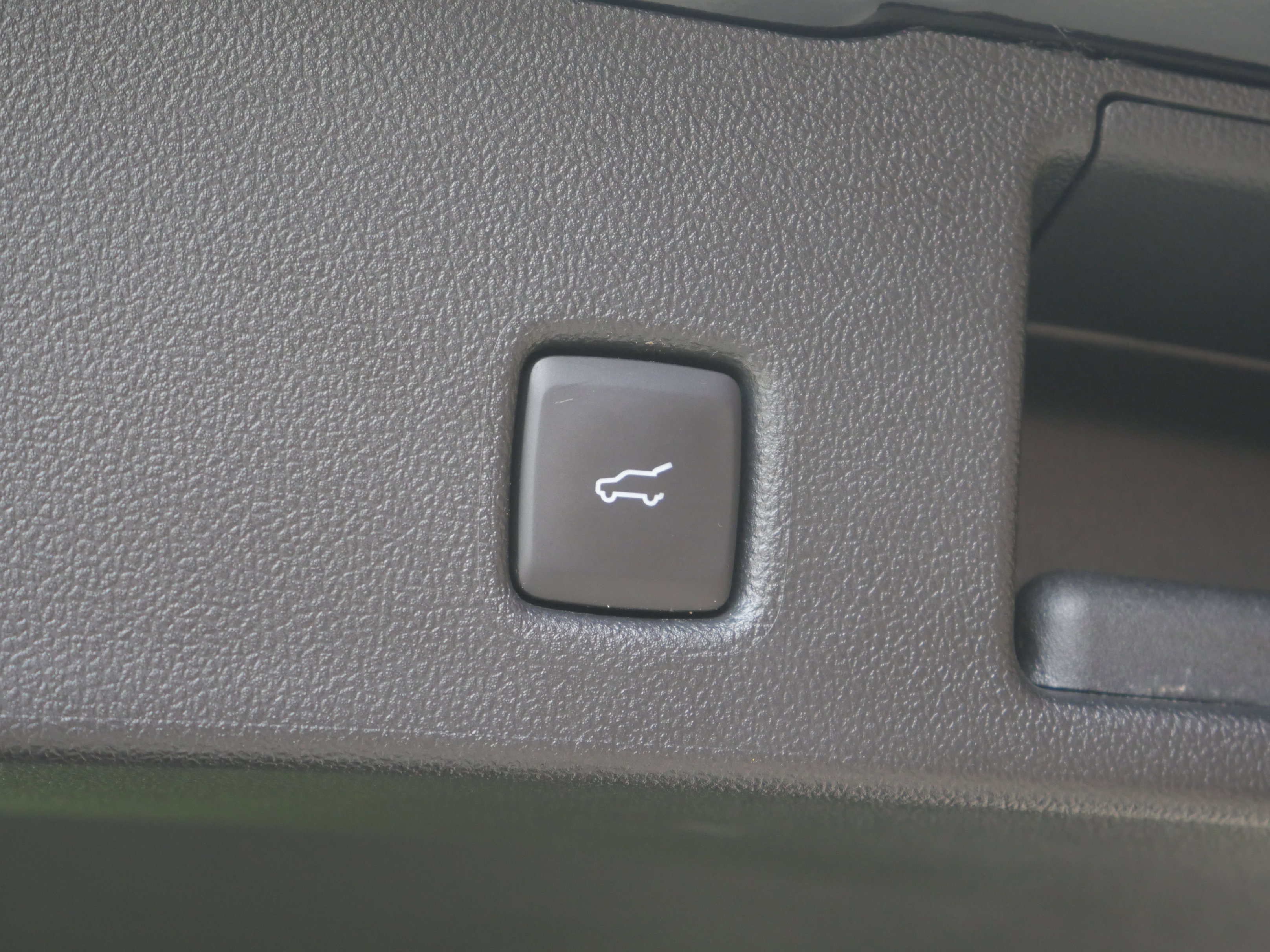 Certified 2024 Ford Escape Active AWD/4WD image 23
