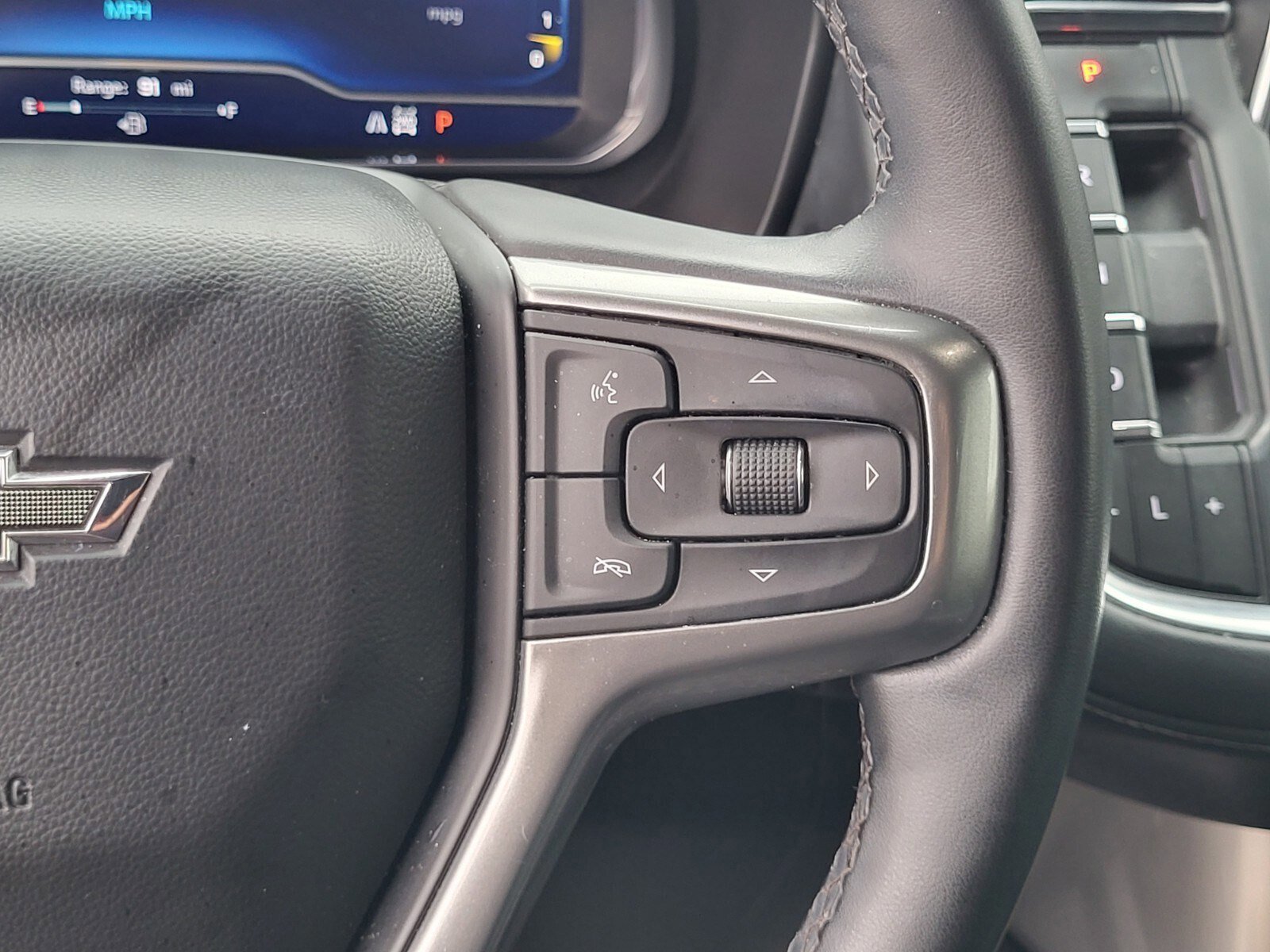 Used 2023 Chevrolet Suburban Z71 w/ Luxury Package image 29