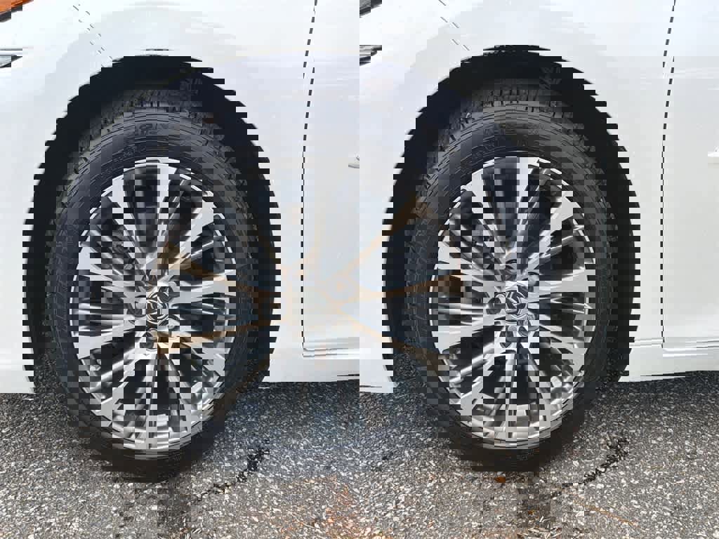 Used 2020 Lexus ES 350 image 9