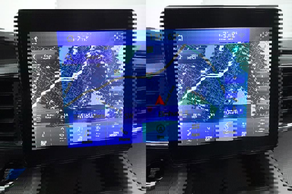 Certified 2024 Ford Explorer XLT w/ Equipment Group 202A AWD/4WD image 18