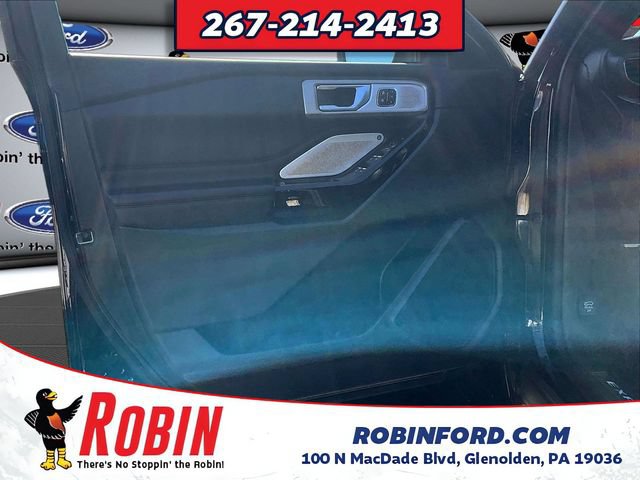 Certified 2024 Ford Explorer Platinum w/ Technology Package AWD/4WD image 19