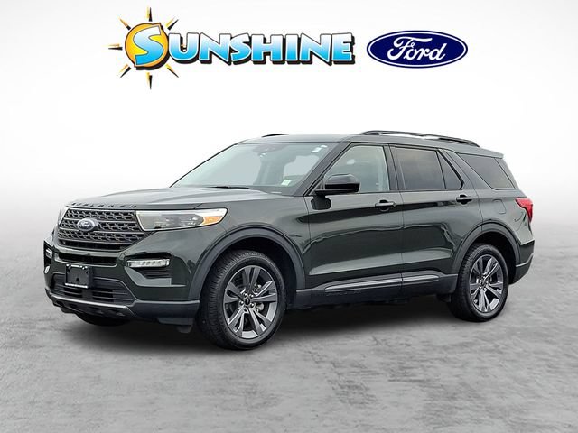 Certified 2022 Ford Explorer XLT w/ Equipment Group 202A AWD/4WD image 3