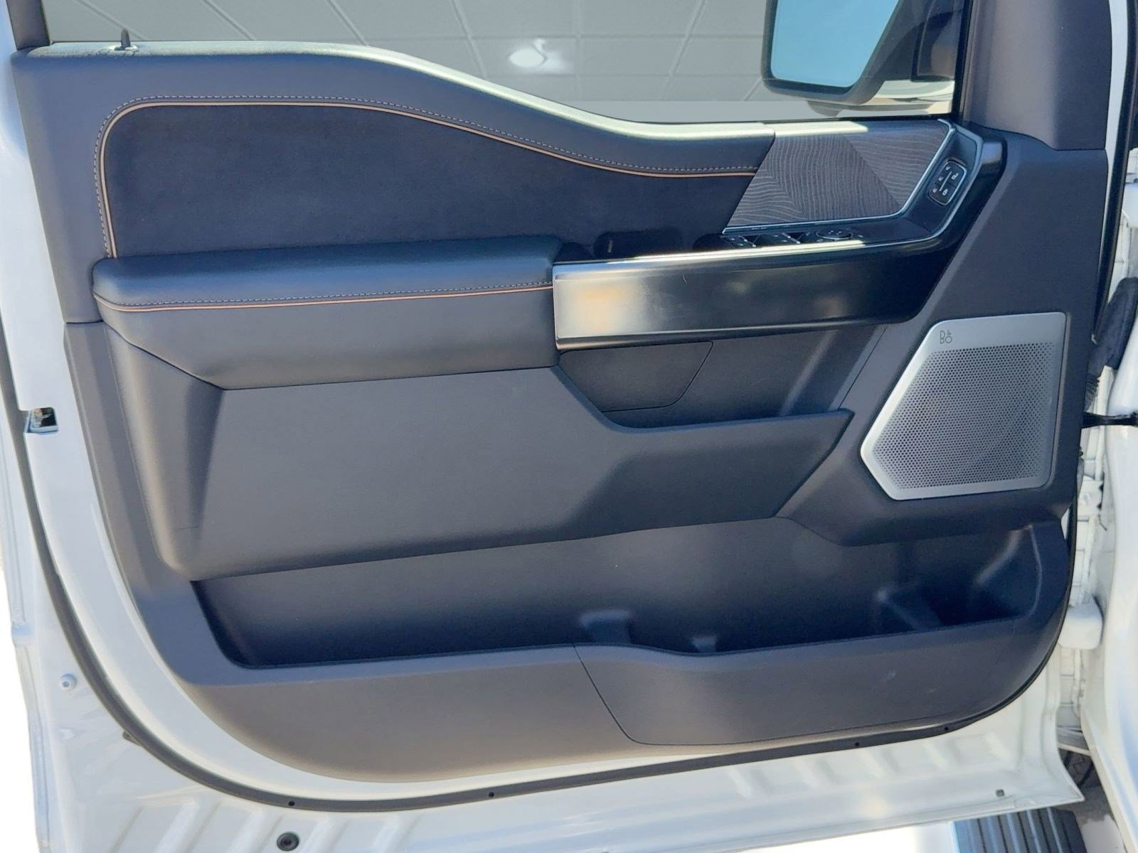 Certified 2023 Ford F150 Platinum w/ Equipment Group 701A High image 23