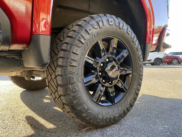Used 2024 GMC Sierra 2500 AT4 w/ AT4 Premium Plus Package image 11