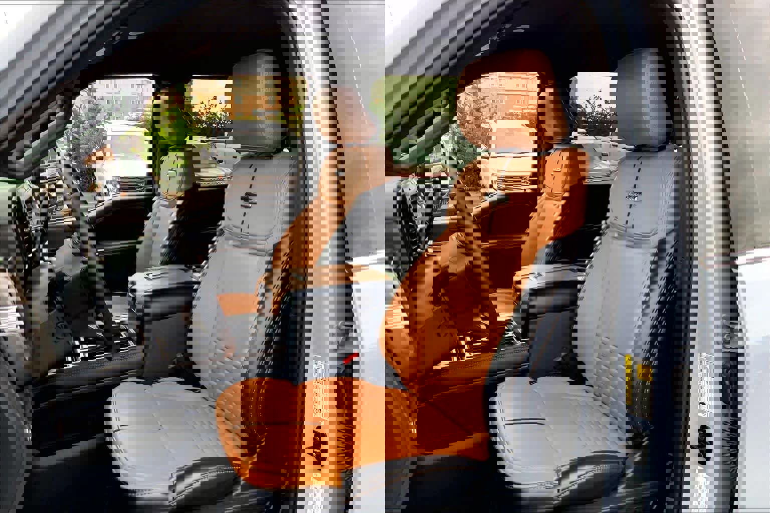 Certified 2024 Ford F250 Platinum AWD/4WD image 10