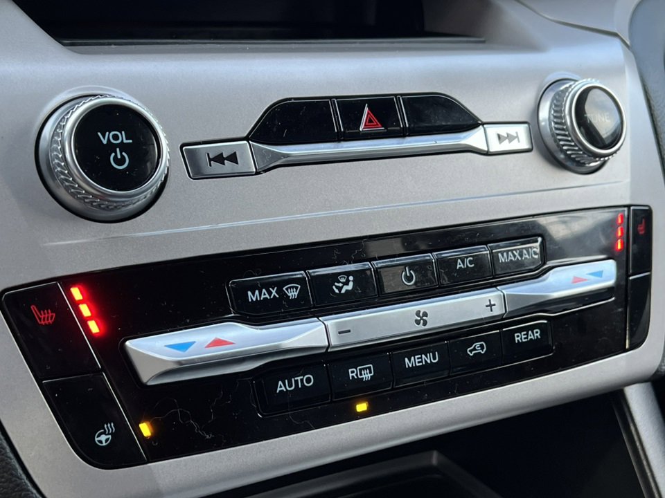 Certified 2023 Ford Explorer XLT w/ Equipment Group 202A image 28