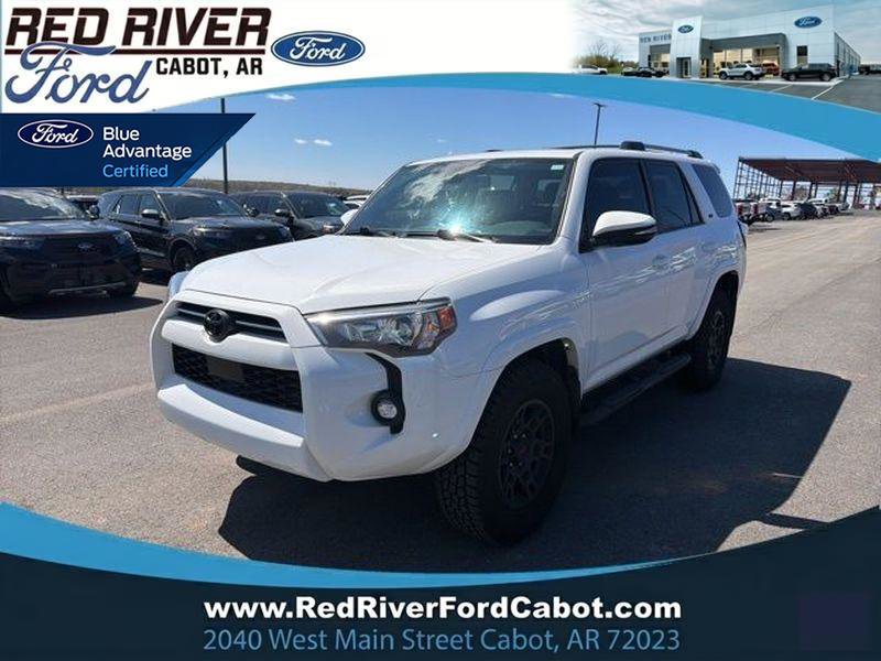 Used 2022 Toyota 4Runner SR5 Premium w/ Moonroof Package AWD/4WD image 1