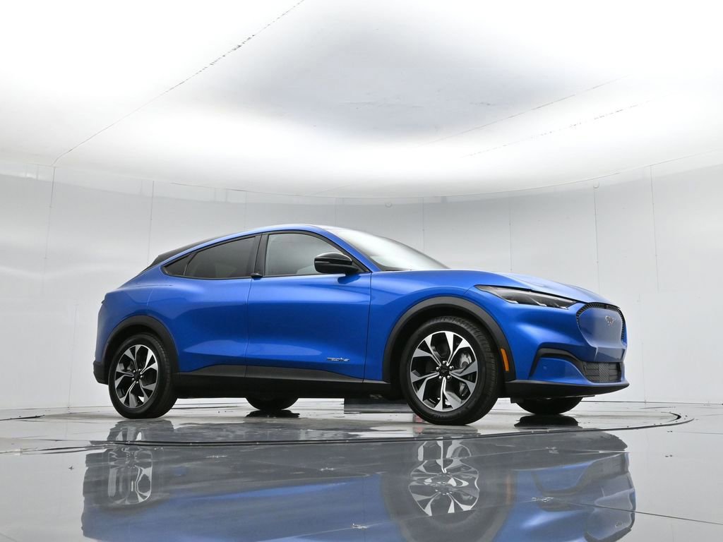 Certified 2025 Ford Mustang Mach-E Select w/ Comfort Package Lite image 2