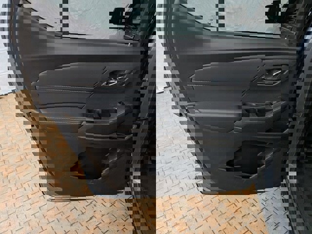 Used 2020 Chevrolet Traverse LT image 19