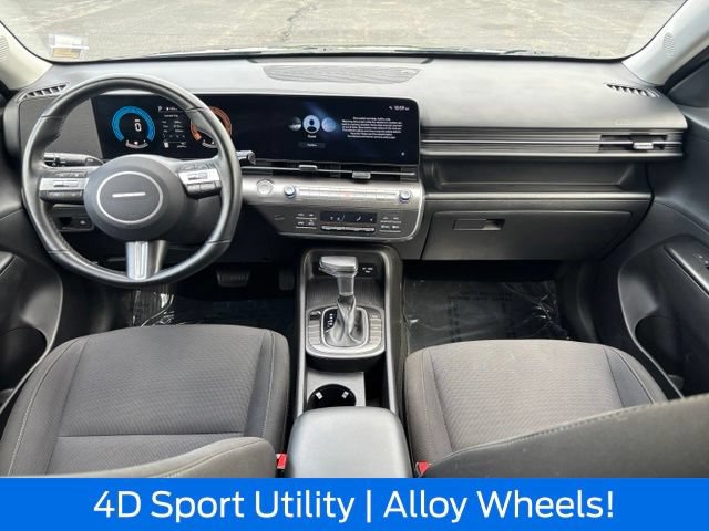 Used 2025 Hyundai Kona SEL FWD image 23
