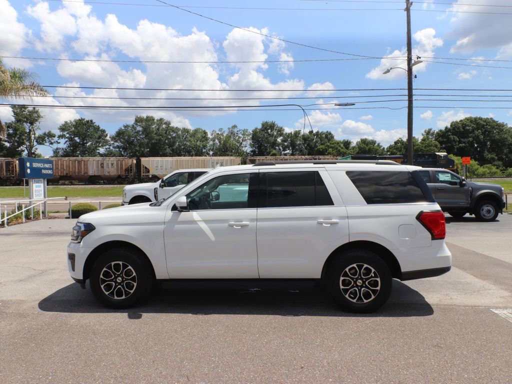 Certified 2022 Ford Expedition XLT RWD image 8
