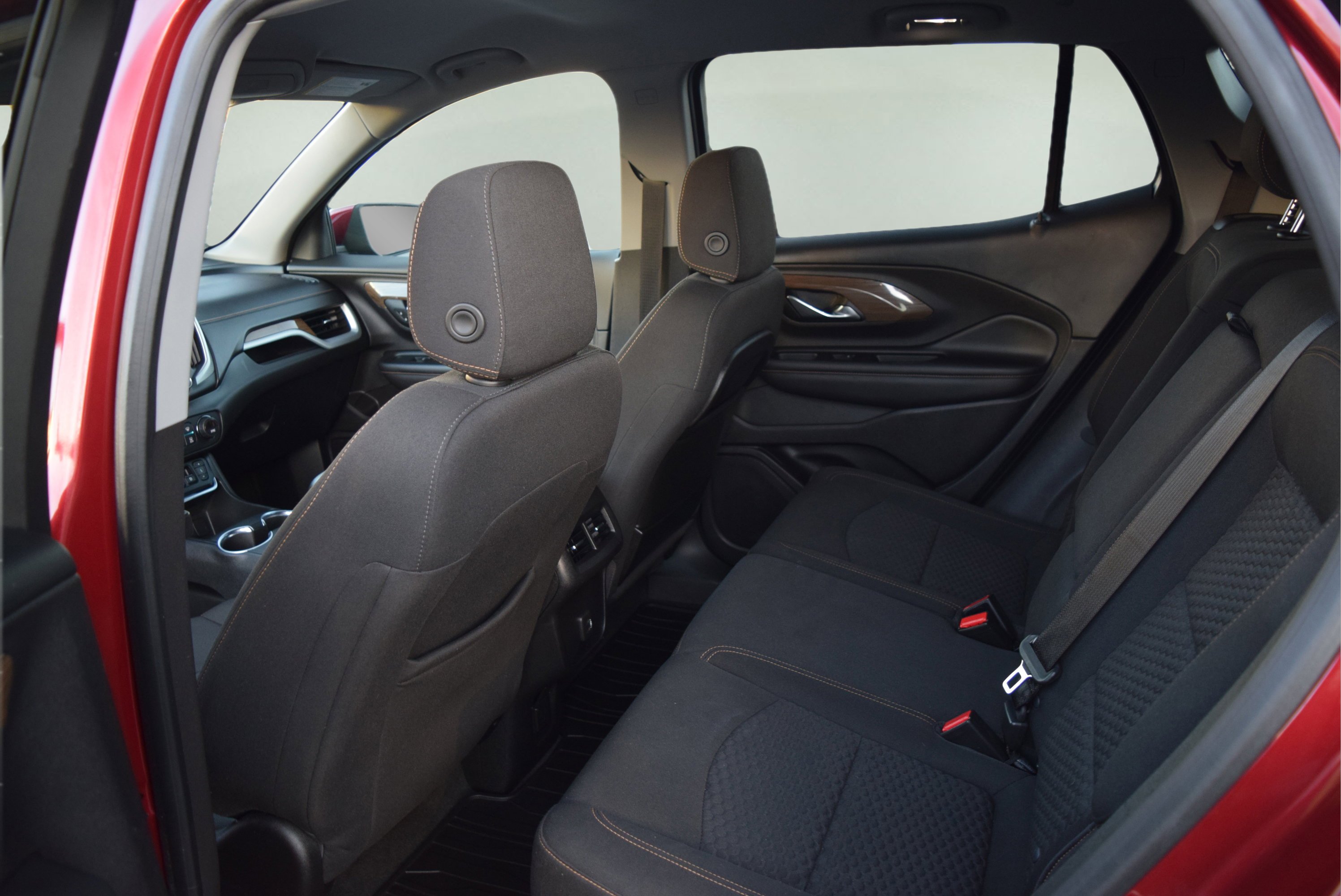 Used 2018 GMC Terrain SLE w/ Driver Convenience Package image 6